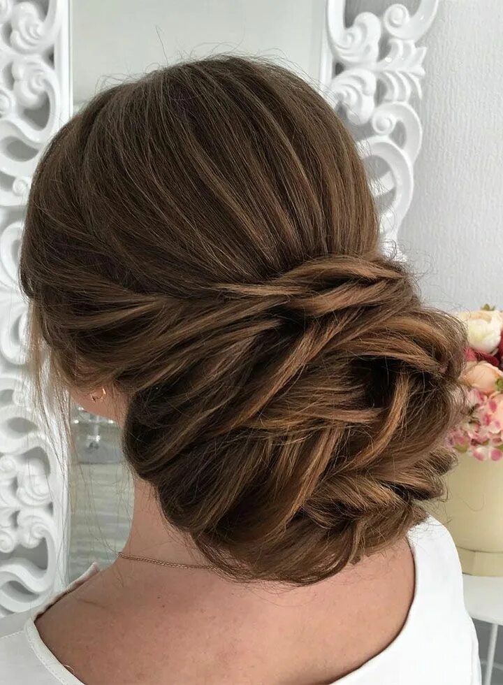 Прическа из жгутов на средние волосы The best hairstyles to Inspire Your Big Day 'Do Hair styles, Bridal hair inspira