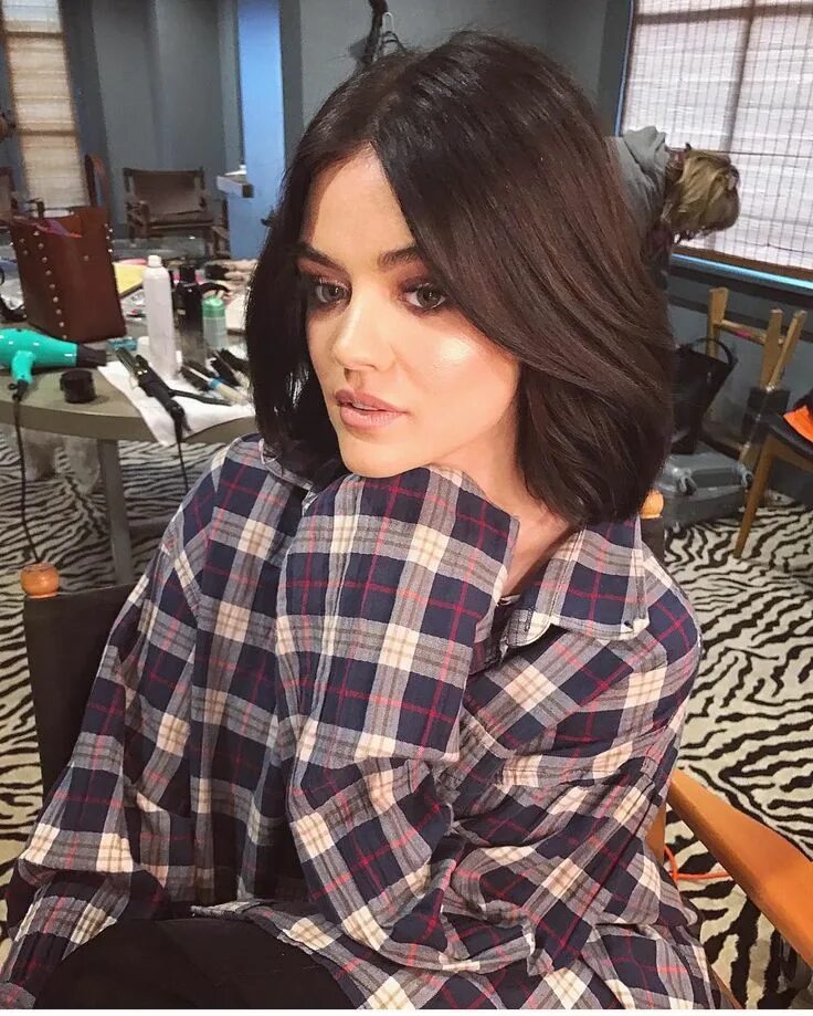 Прическа как у люси чеботиной как сделать Pin by laney ✨ on l hale. in 2019 Lucy hale hair, Lucy hale haircut, Lucy hale