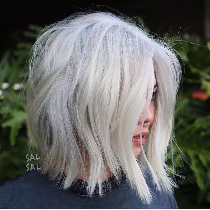 Прическа каре белые волосы Adorable choppy bob Short white hair, Platinum blonde hair, Cool hairstyles