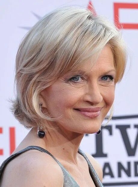 Прическа каре длинный женщинам старше 50 Diane Sawyer Short Bob Haircut - Hairstyles Weekly Hair styles for women over 50