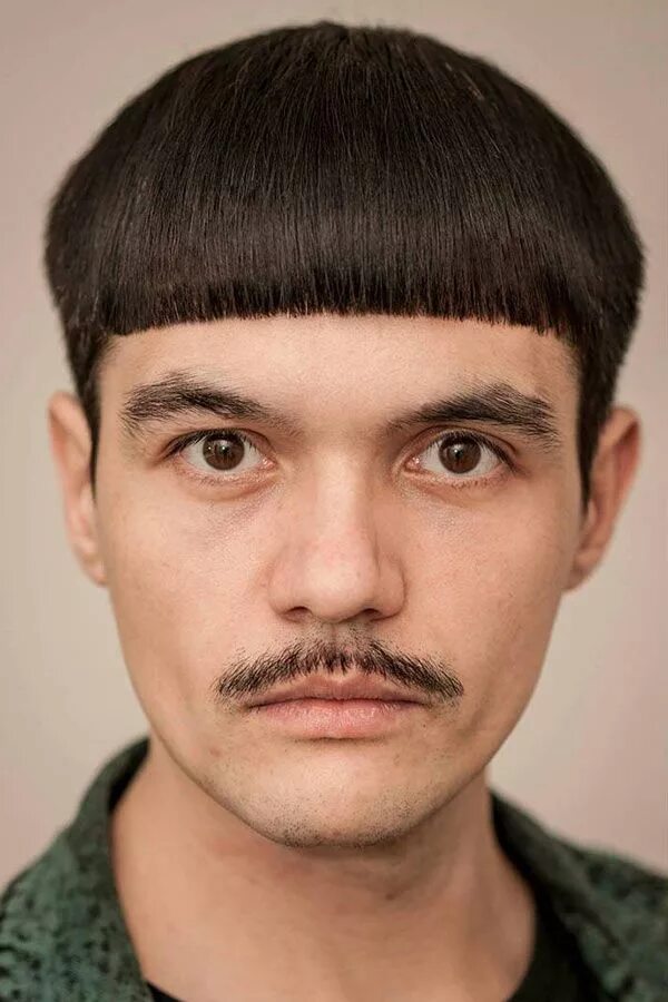 Прическа каре горшок 25 Bowl Cut Ideas For Modish Men Edgars haircut, Bowl cut, Haircuts for men