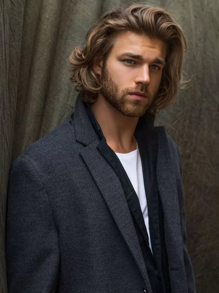 Прическа каре мужская длинная See the latest #hairstyles on our tumblr! It's awsome. Long hair styles men, Men