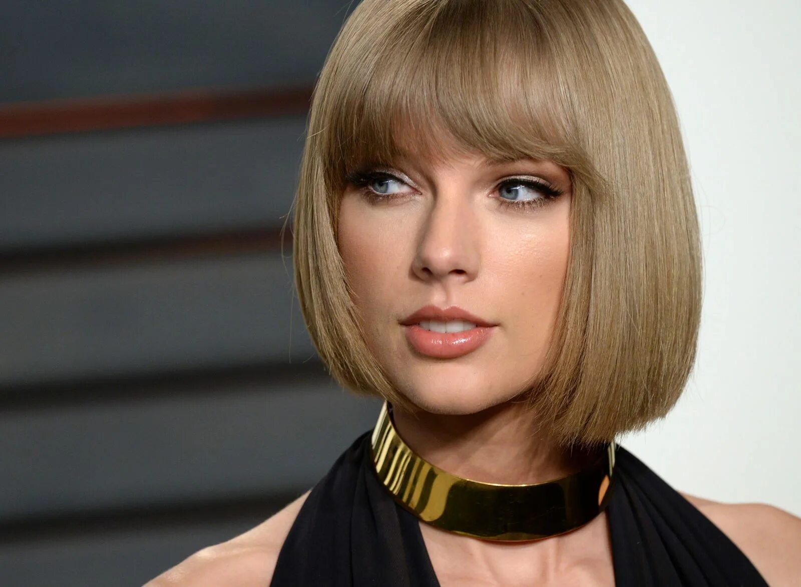 Прическа каре на английском News and Features about Taylor Swift in 2024 Taylor swift music, Taylor swift, T