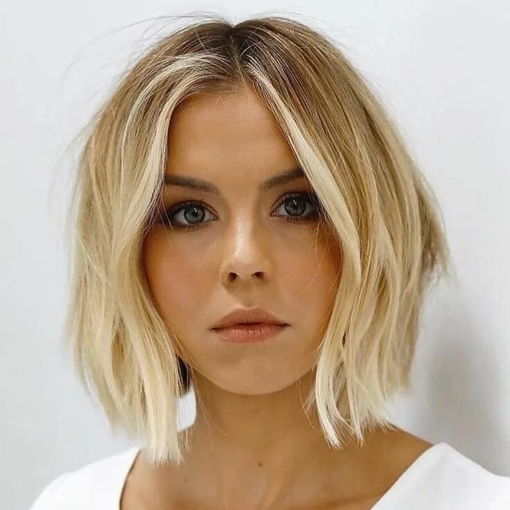 Прическа каре на средние 60 of the Most Stunning Short Hairstyles on Instagram (March 2019) Thick hair st