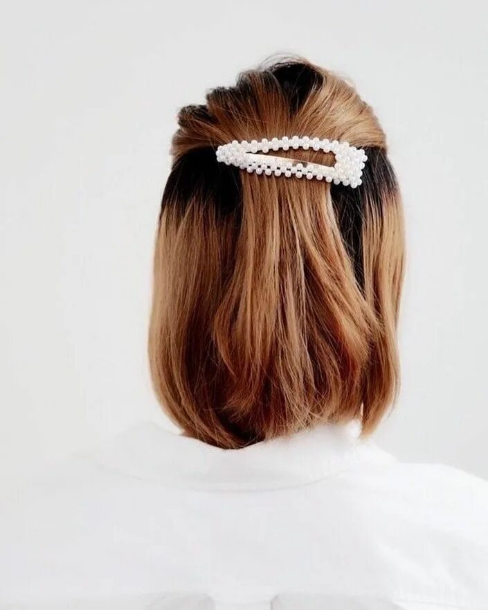 Прическа каре с бантом Pearl Barrette #HumpDayHair Hair scarf styles, Womens hairstyles, Long hair styl