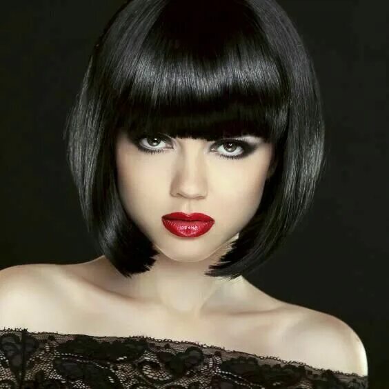 Прическа каре с челкой фото Pin by Leonardo on I LOVE YOU Short bob hairstyles, Bob hairstyles, Short hair s