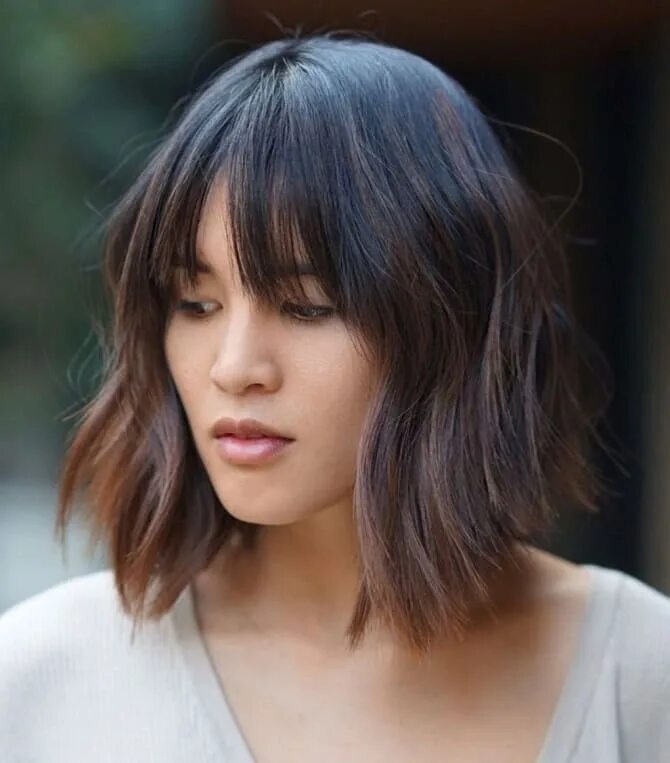 Прическа каре с челкой шторкой Fashionable bob haircut 2023-2024: current trends in hairstyle