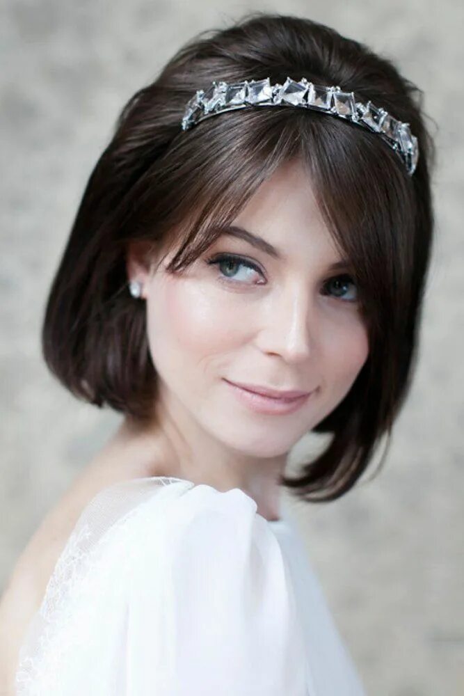 Прическа каре с ободком 137 Wedding Hairstyles: 2024 Guide Expert Tips & FAQs Short hair bride, Short we