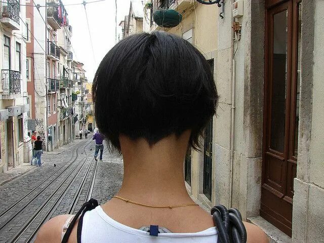 Прическа каре со спины back view haircut bob by wip-hairport, via Flickr Very short bob hairstyles, Sho