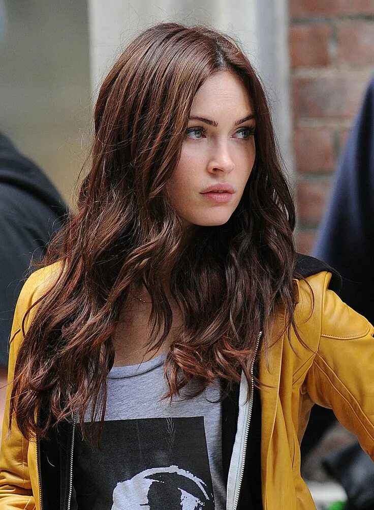 Прическа каштановые волосы megan fox hair - color Megan fox hair, Megan denise fox, Megan fox