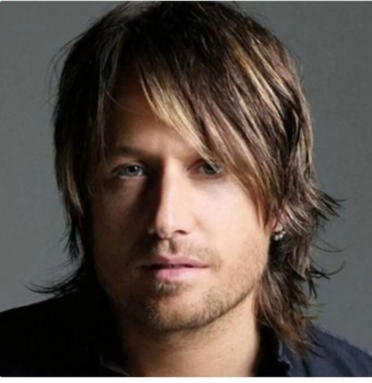 Прическа каскад мужская на средние Pin by Kristen Wonderlin on Faceted layers Keith urban, Long hair styles men, Me