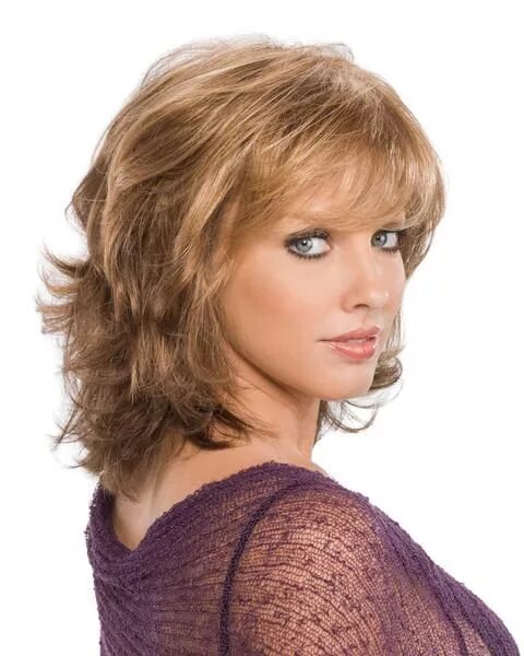 Прическа каскад на средние кудрявые волосы Ceres by Tony of Beverly Medium hair styles, Layered hair with bangs, Choppy bob