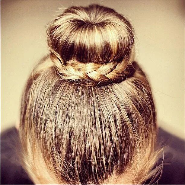 Прическа кичка для девочек Braided Bun Cool braid hairstyles, Hair styles, Braids for short hair