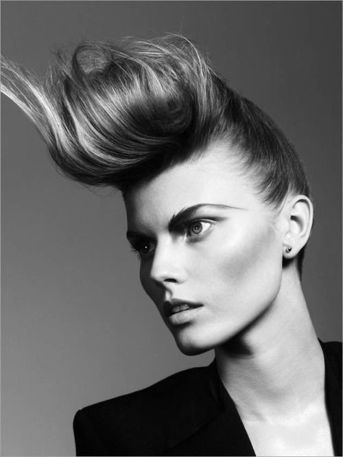 Прическа кок женская A night full of no sleep Hair photography, Editorial hair, Pompadour hairstyle