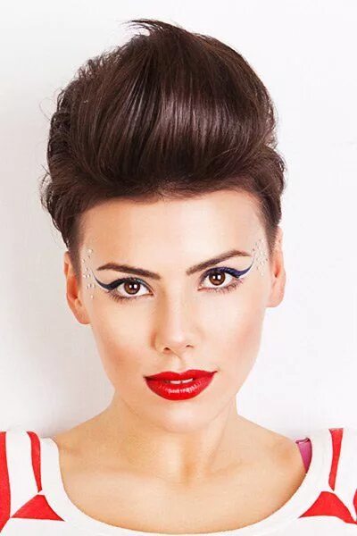 Прическа кок женская short pompadour womens - Google Search Womens hairstyles, Diy hairstyles, Vintag