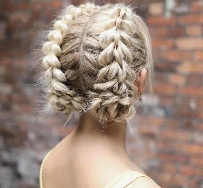 Прическа колоски на короткие Braided Summer Hairstyles That Will Give You Vacation Vibes Fashionisers © Frenc