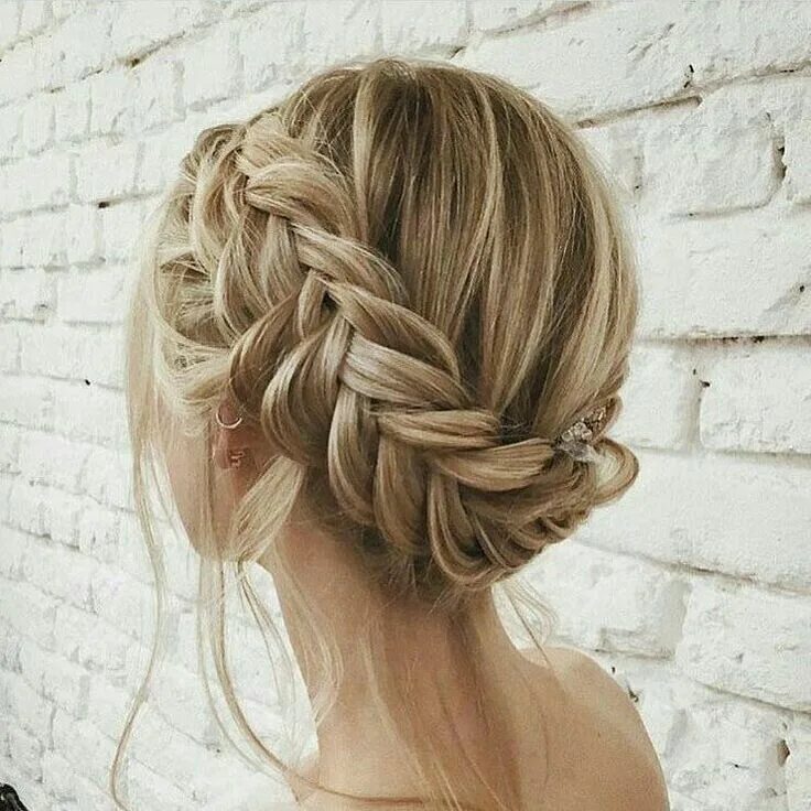 Прическа колосок для женщины Pin by Karam on hairstyles and color Braided hairstyles easy, Braids for short h