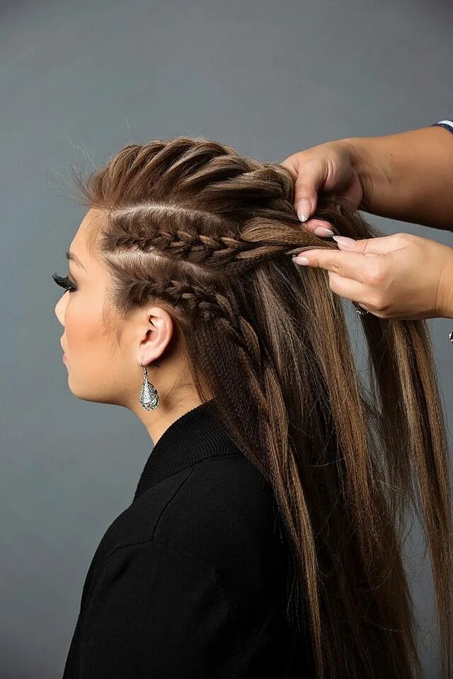 Прическа колосок на длинные волосы Day to Night Hairstyle Mohawk Braid into Fishtail Bun Side braid hairstyles, Nig