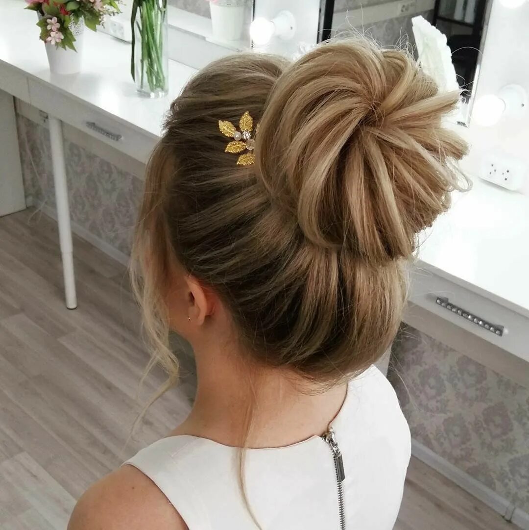 Прическа комель на средние волосы Pin by Crystal Yue on Hair Elegant wedding hair, Junior bridesmaid hair, Hair tu