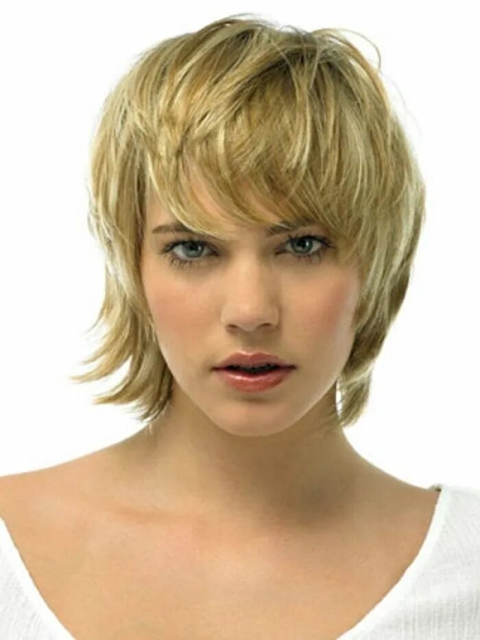 Прическа короткая лесенка фото Bangs Medium Hair Styles Hairstyles Haircuts Best 2011 Design 600x800 Pixel hair