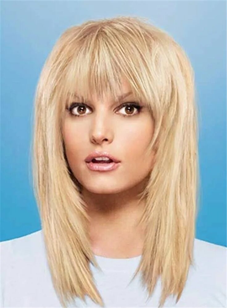 Прическа короткая лесенка с челкой Pin on Hairstyles Bangs with medium hair, Medium hair styles, Long hair styles