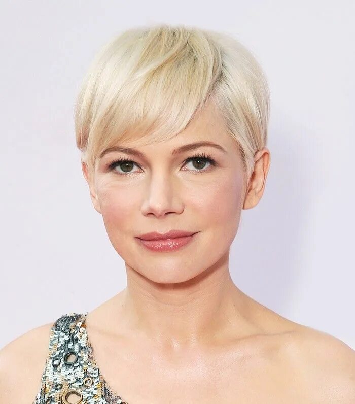 Прическа короткая светлая Face Chic short hair, Beyonce hair, Michelle williams hair