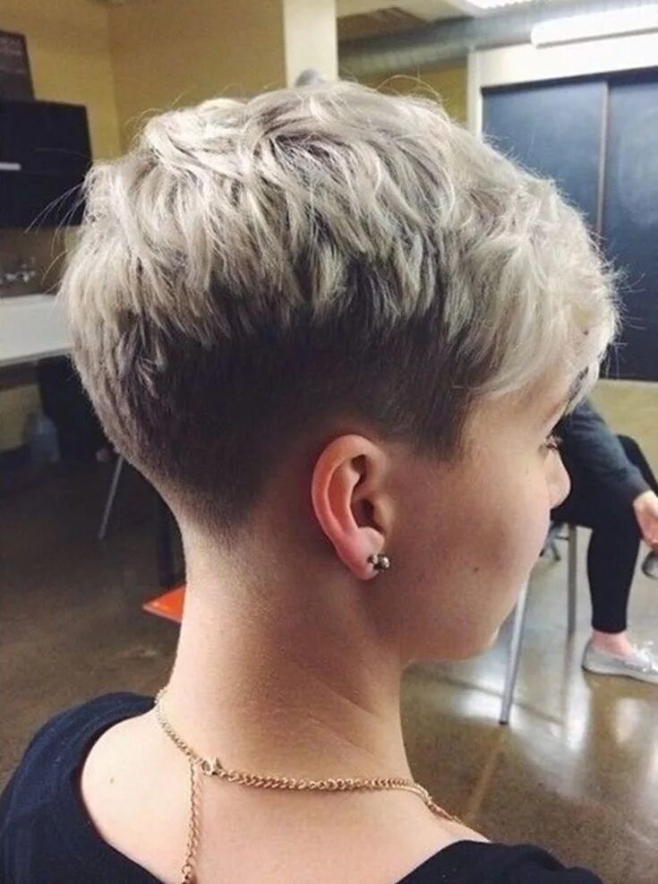 Прическа короткая женская стрижка сзади Cool back view undercut pixie haircut hairstyle ideas 54 Very short hair, Short 