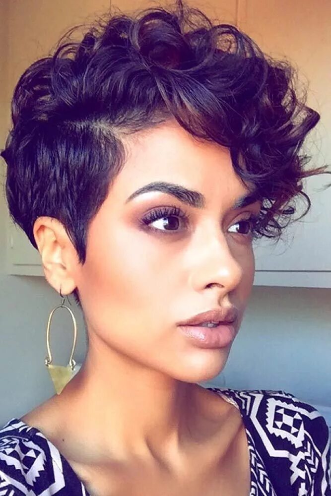 Прическа короткие кудрявые волосы фото 39 Everyday Short Hairstyles for Black Women Short hair cuts, Short curly wigs, 