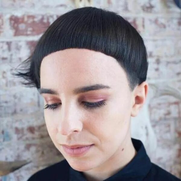 Прическа короткий горшок Trendy Bowl Cut Hairstyles Ideas and Styles for 2018 https://hairstylewoman.com/