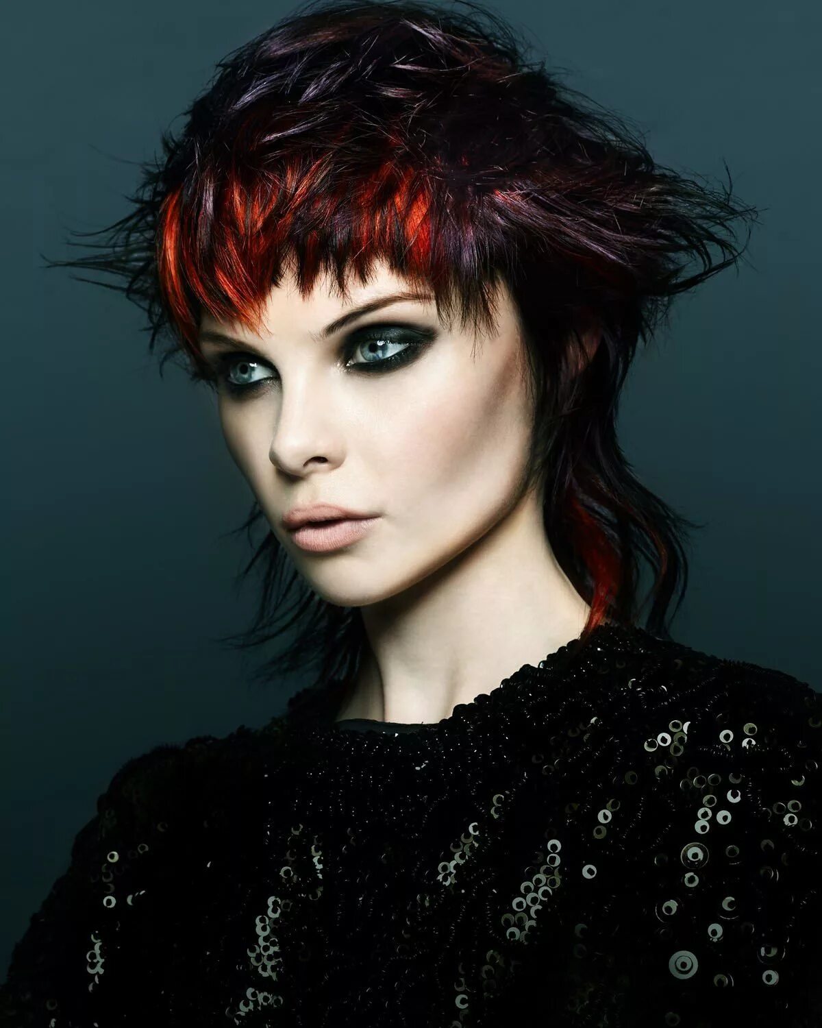 Прическа короткий гранж Rush Hair - Geometric Grunge #rushhair #ryanhumpage #haircolor #colorhair #black