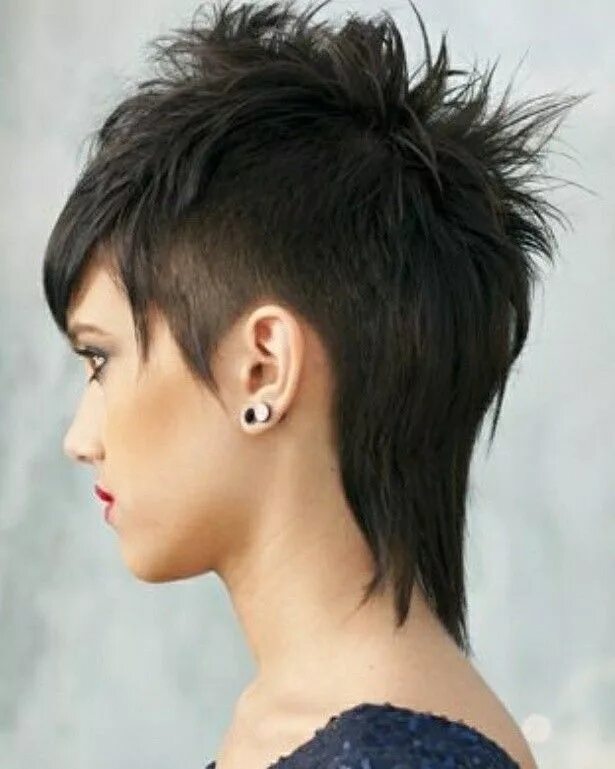 Прическа короткий маллет Pin on Parrucchiera Trilussa 2 Mullet haircut, Edgy hair, Edgy short hair