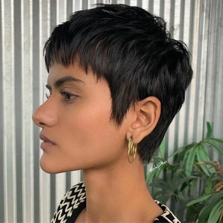 Прическа короткий маллет 13 Major Haircuts To Start 2019 Fresh Short hair cuts, Short hair styles, 100 hu