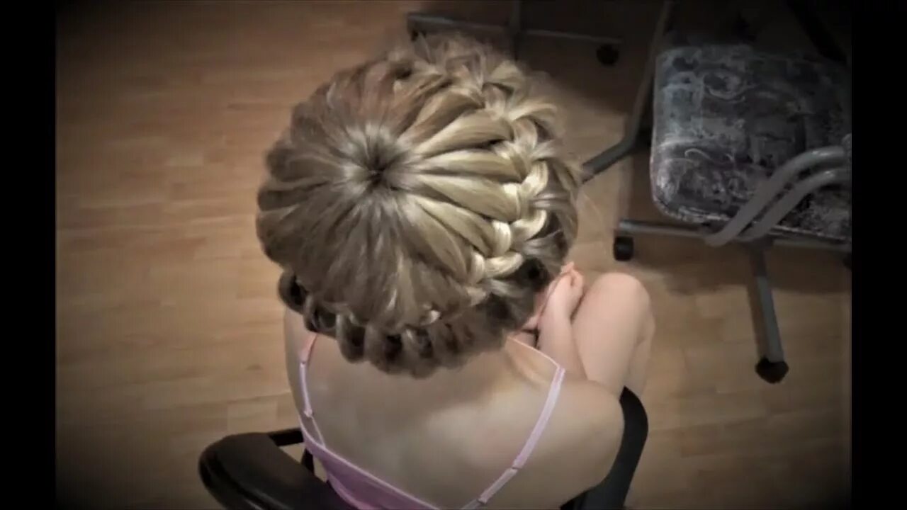 Прическа корзинка для девочки пошагово Peinado trenzado "Corona " Braided Hairstyle - YouTube