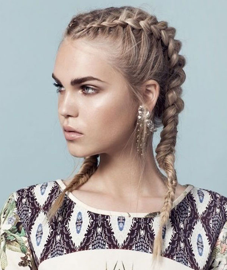 Прическа косички на средние волосы фото Double French braids. Hair styles, Long hair styles, French plait hairstyles