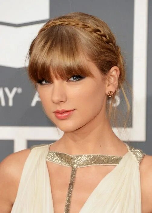 Прическа косы с челкой на длинные 3 Taylor Swift Updo Hair Styles All HairStyles - Popular Hairstyles & Hairstyles