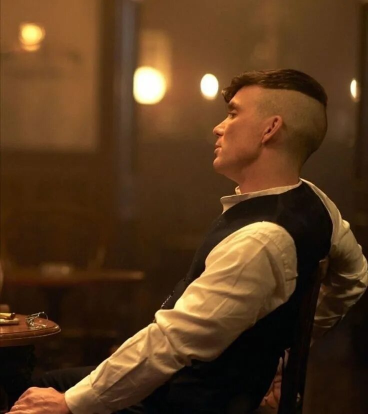 Прическа козырек фото Pin by Cat Lester on i ❤ ️Peaky Peaky blinders tommy shelby, Peaky blinders grace