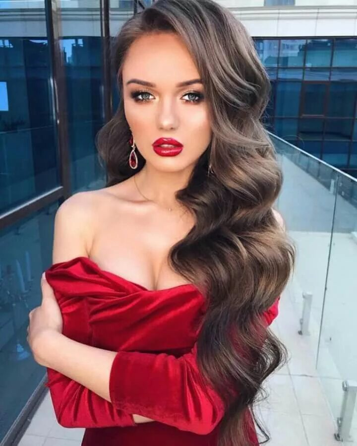 Прическа красивые локоны на длинные волосы frauenfrisur.gq Medium length hair styles, Long hair styles, Hair lengths