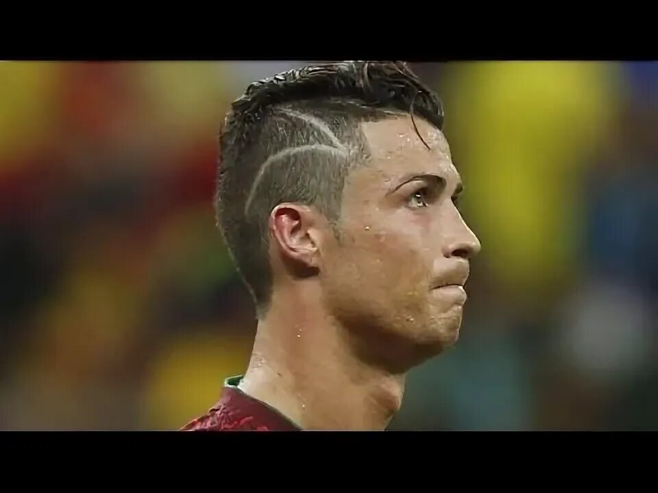 Прическа криштиану New Cristiano Ronaldo Haircut Matches Scar Of Young Fan Recovering From Brain Su