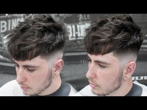 Прическа кроп HOW TO DO A TEXTURED CROP MID SKIN FADE HAIRCUT TUTORIAL Fade haircut, Medium sk