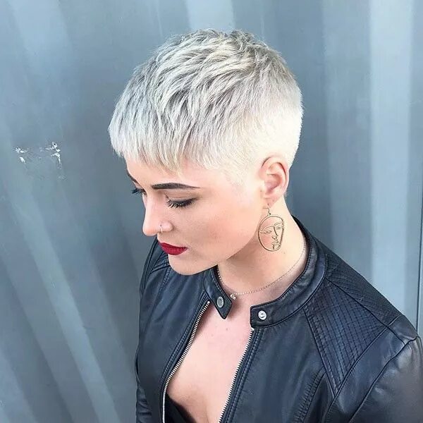 Прическа кроп короткая женская 65+ neue Pixie Haircut-Ideen für 2019 Short thin hair, Short blonde pixie, Short