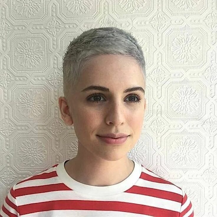 Прическа кроп короткая женская Pin by Don Vigo on Cool portraits Super short hair, Very short hair, Pixie hair 