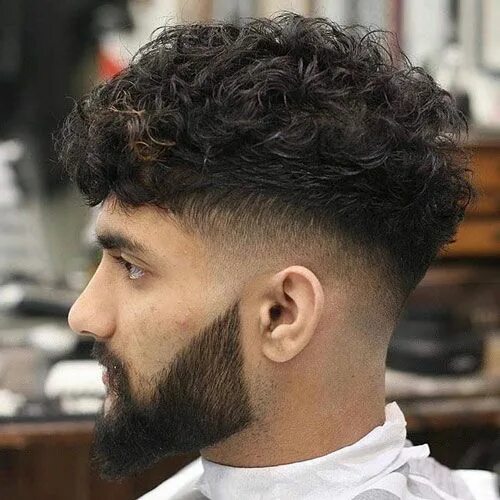 Прическа кроп мужская длинная Layered Haircuts For Men: 50 Modern and Classic Styles Wavy hair men, Fade hairc