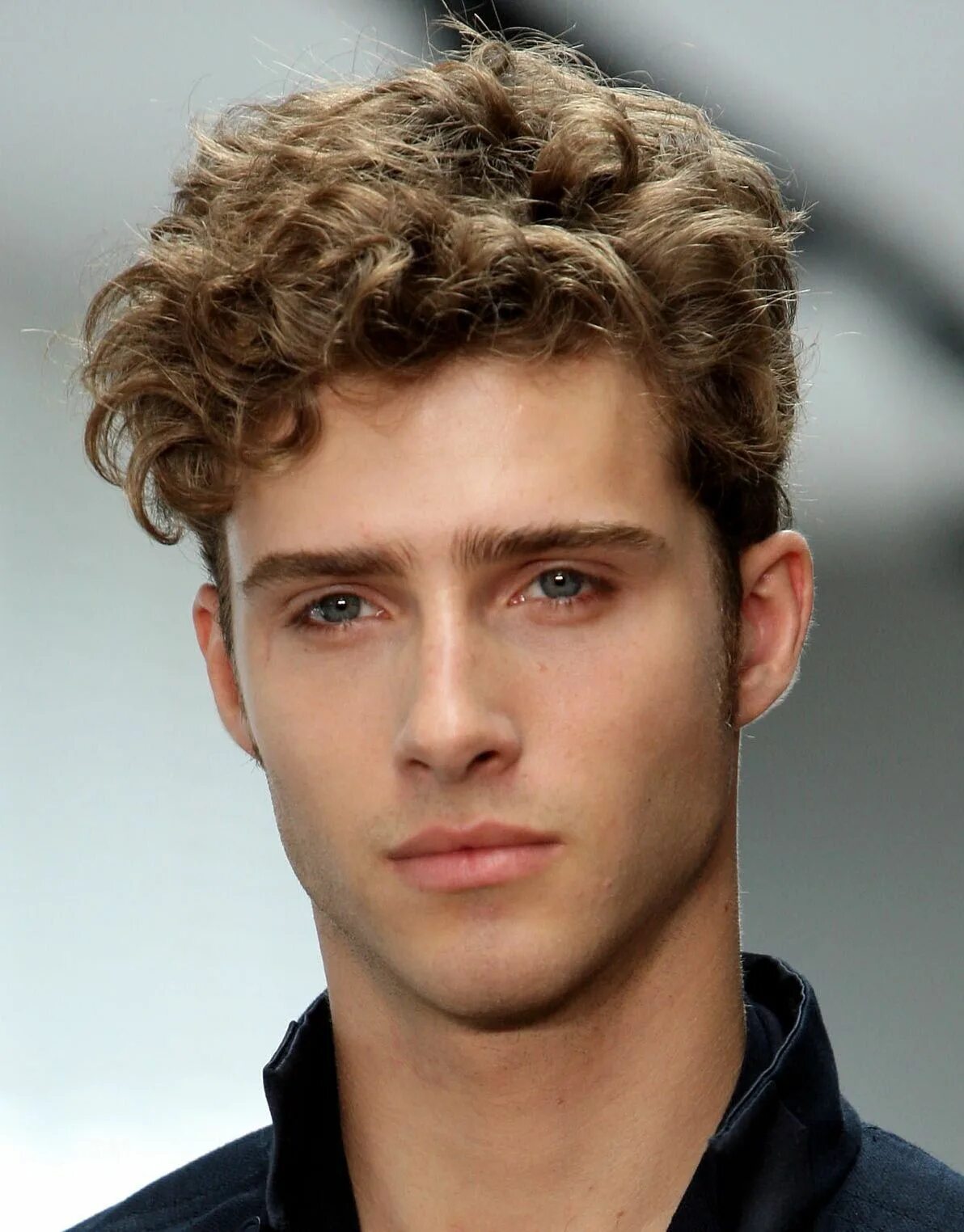 Прическа кучеряшки мужская nice Men's Curly Hairstyles 1 - Stylendesigns.com! Check more at http://www.styl