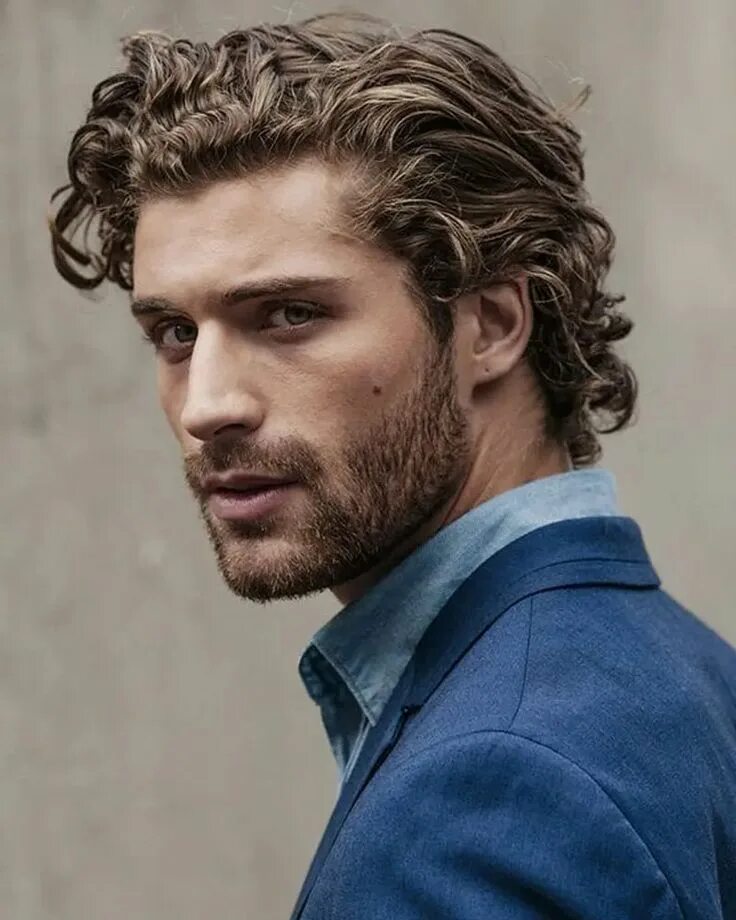 Прическа кудри мужская средняя 101 Best Men’s Curly Hairstyles: Modern Curly & Wavy Styles Pelo largo hombre pe