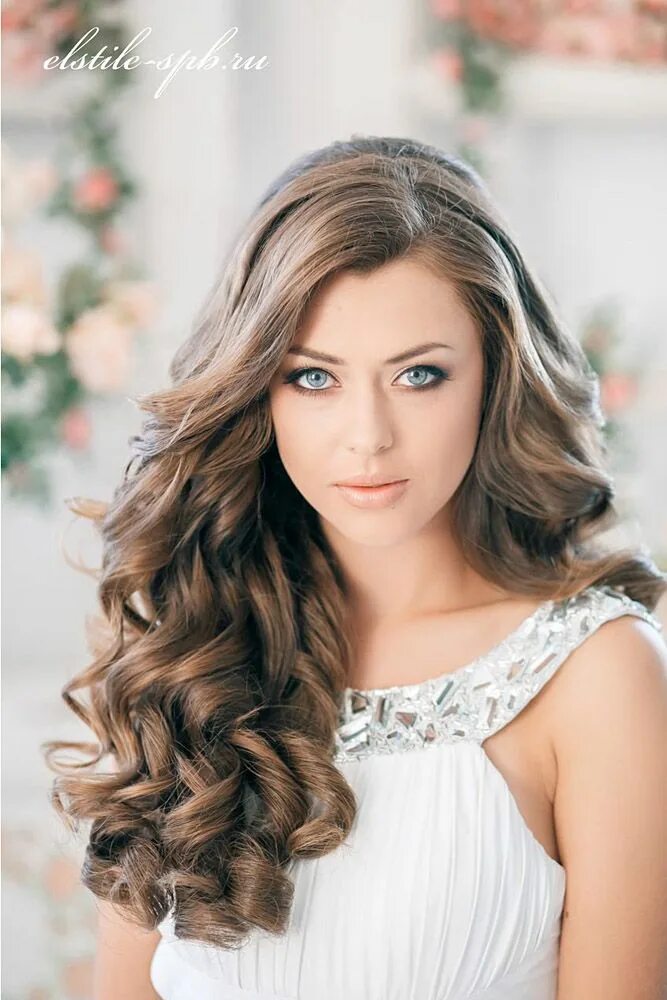 Прическа кудри на длинные волосы без челки Wedding Hairstyles For Long Hair: 100+ Ideas All Hair Types Long hair styles, Pr