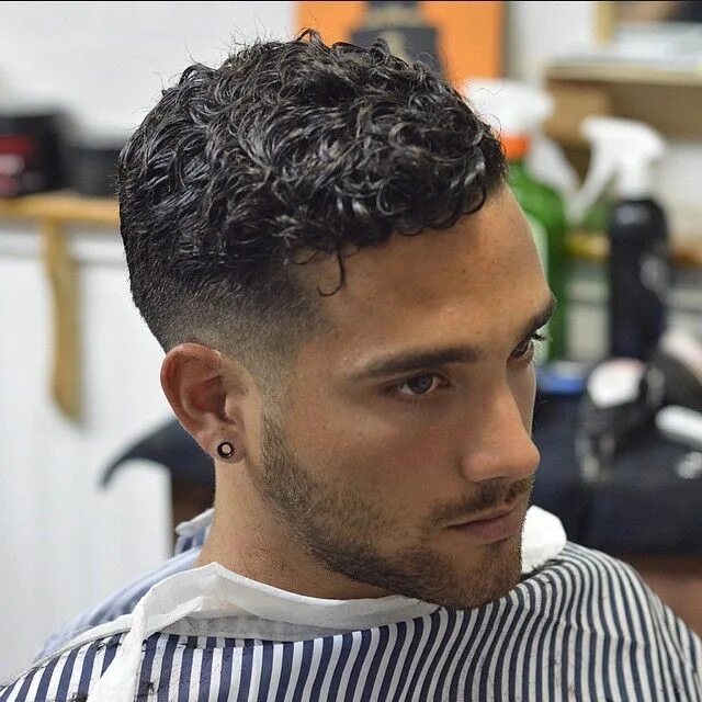 Прическа кудри на короткие волосы мужские 25 Sizzling Tape-up Haircut Ideas - Get Your Fade On Curly hair men, Mens hairst