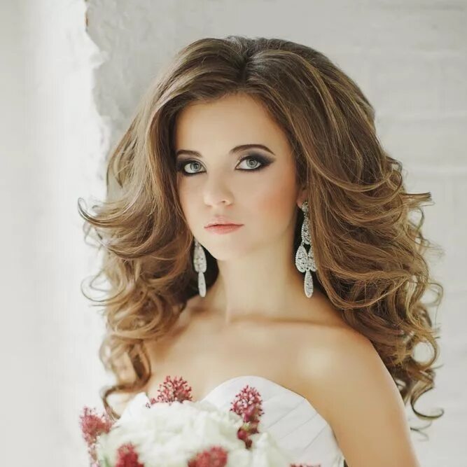 Прическа кудри на средние волосы свадьбу Wedding hair class Wedding hairstyles, Wedding hair and makeup, Hair class