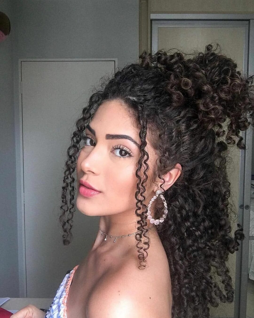 Прическа кудряшки Curly Hairstyle Photos Ladies Short Curly Hairstyles Punk Hairstyles in 2019 Hai