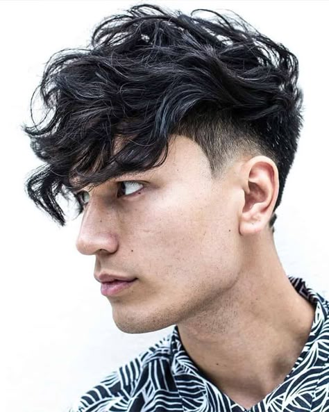 Прическа кудрявая челка мужская 10 популярных идей на тему "male undercut curly hair" для вдохновения