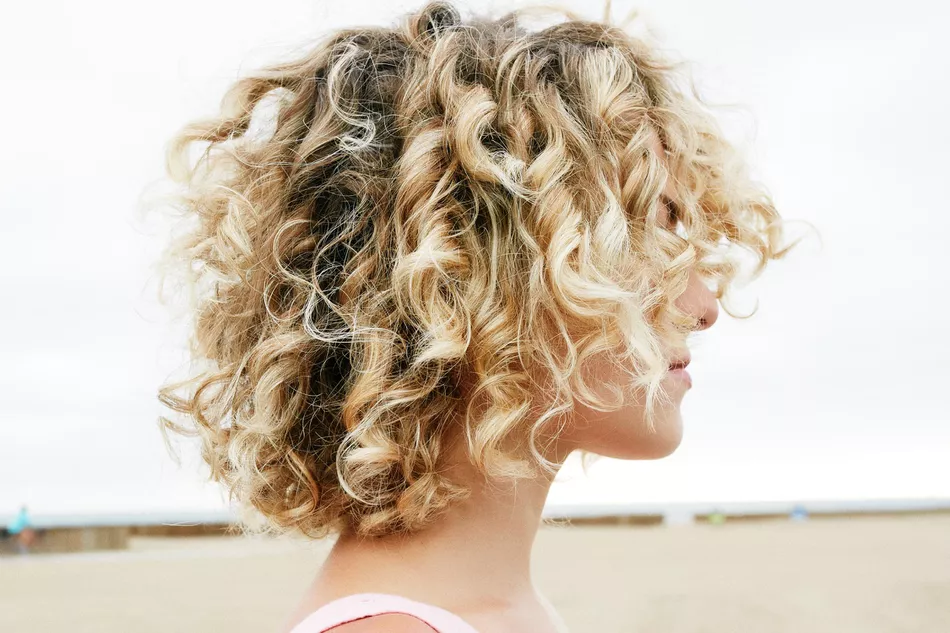 Прическа легкая химия Want to Perm Your Hair? Follow These Tips for Curls You'll Love Permed hairstyle